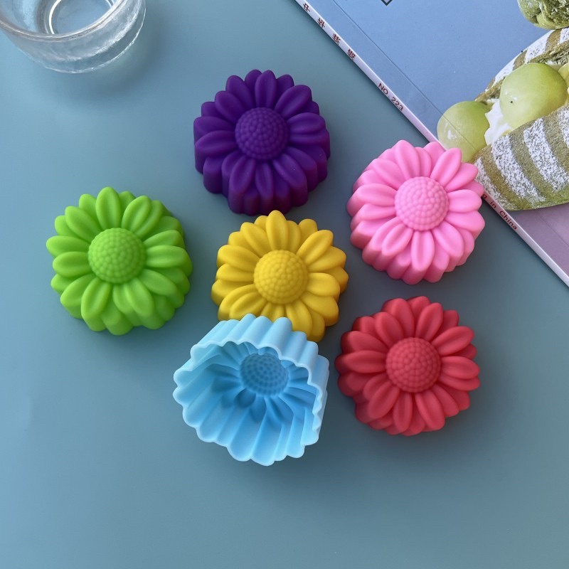 Eco Soap - 6個入りセット、焦げ付き防止加工の花柄シリコン型。チョコレート、プリン、アイス、カップケーキ、ケーキ作りに。DIYミニ石鹸型としても使用可能。チューリップ、星の形。