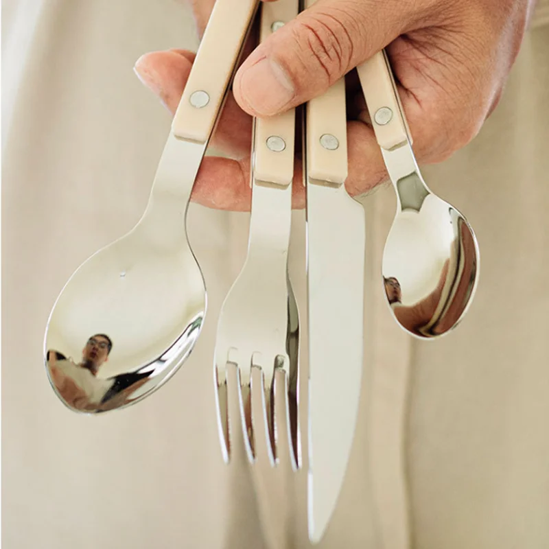 24 個フランススタイルファッションカトラリーセット 18/ - Bamboo Cutlery のレビューと価格