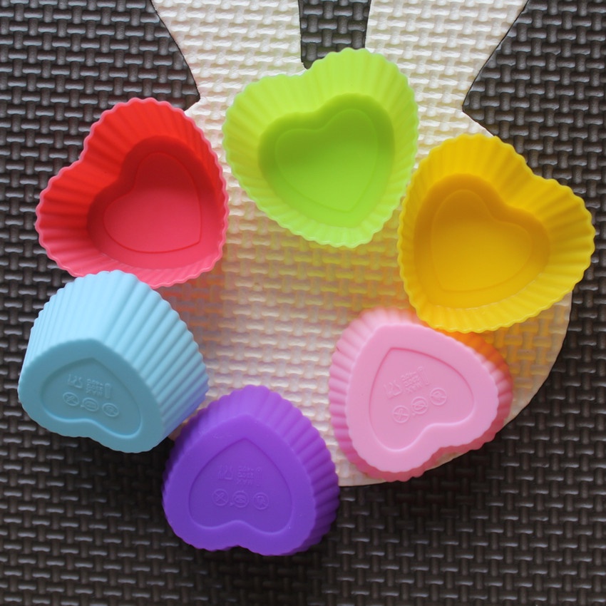 6個入りセット、焦げ付き防止加工の花柄シリコン型。チョコレー - Eco Soap のレビューと価格